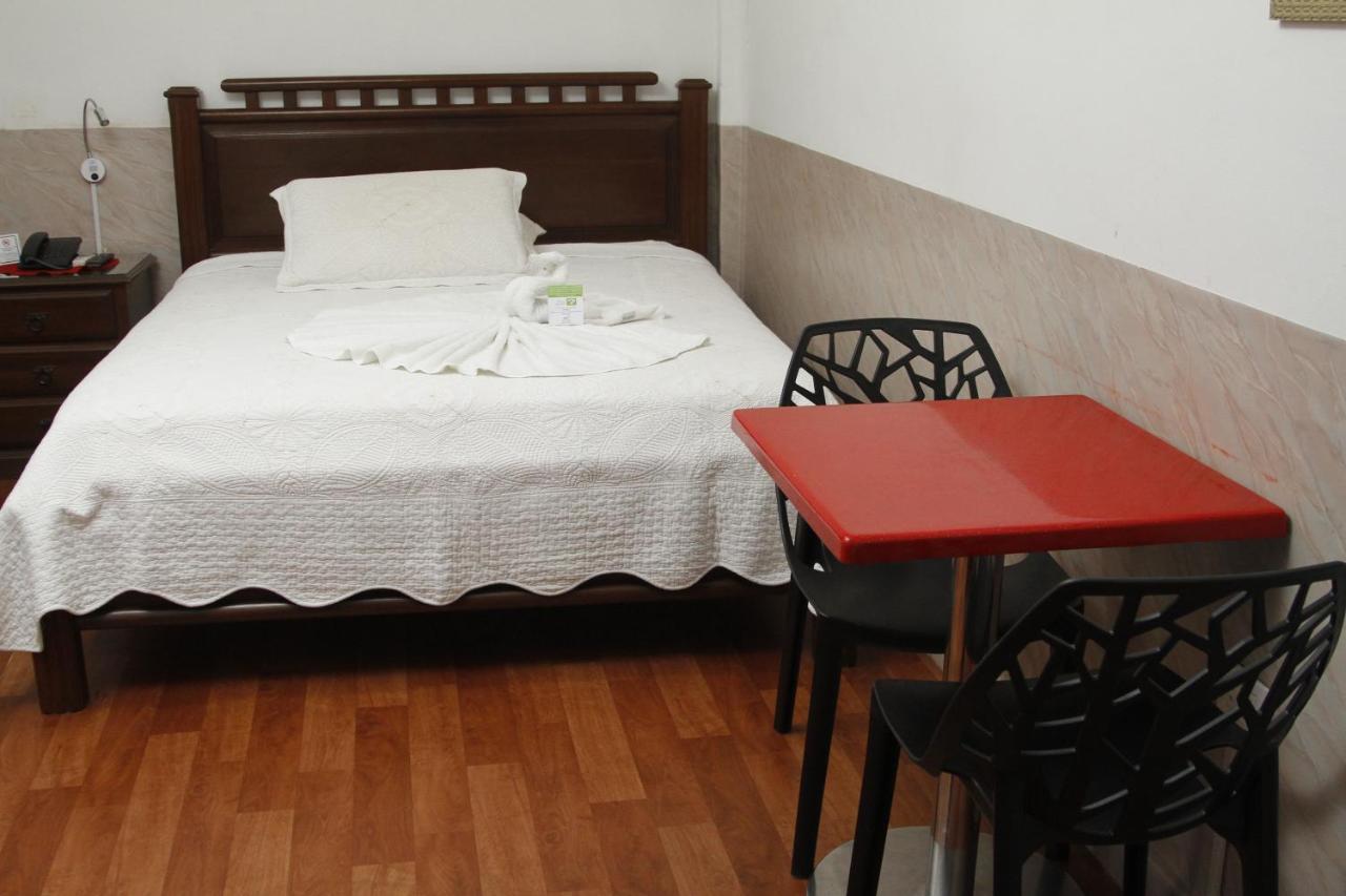 Buen Retiro Apart Hotel Santa Cruz de La Sierra Ngoại thất bức ảnh