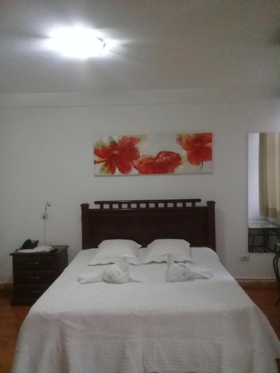 Buen Retiro Apart Hotel Santa Cruz de La Sierra Ngoại thất bức ảnh