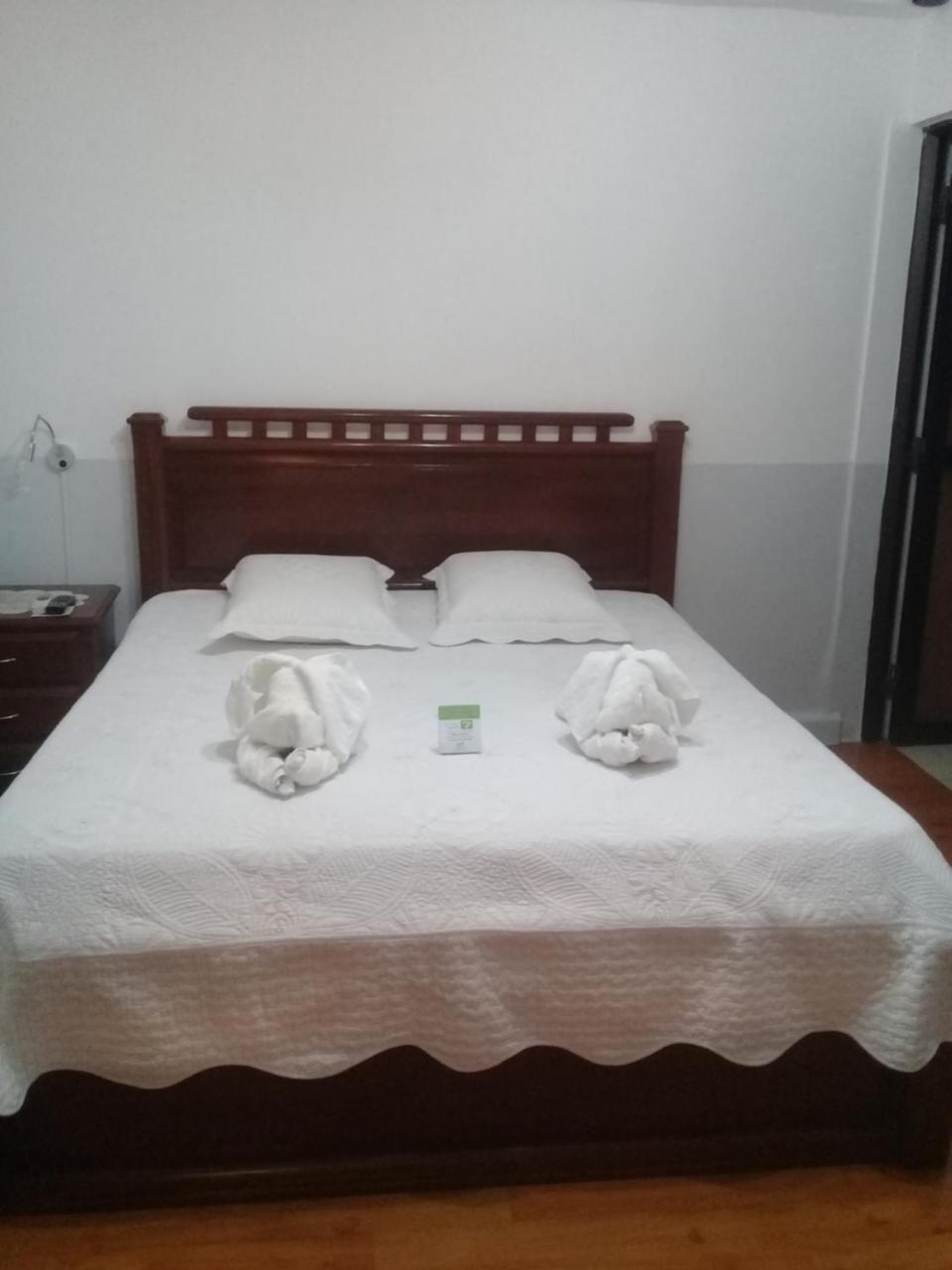 Buen Retiro Apart Hotel Santa Cruz de La Sierra Ngoại thất bức ảnh